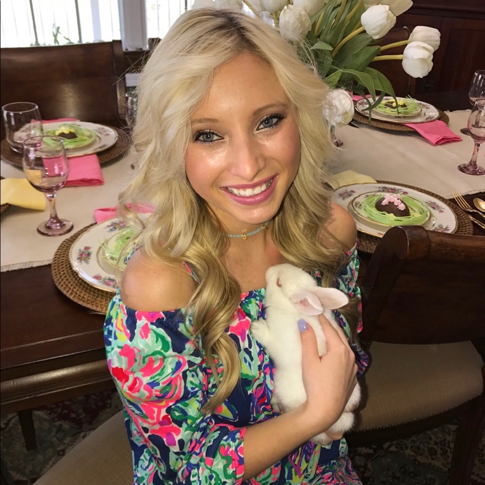 Meet your Posher, Alyssa